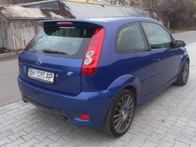 Синій Форд Фієста, об'ємом двигуна 2 л та пробігом 94 тис. км за 4600 $, фото 7 на Automoto.ua