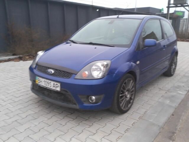 Синій Форд Фієста, об'ємом двигуна 2 л та пробігом 94 тис. км за 4600 $, фото 1 на Automoto.ua