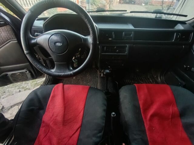 Синий Форд Фиеста, объемом двигателя 0 л и пробегом 990 тыс. км за 450 $, фото 1 на Automoto.ua