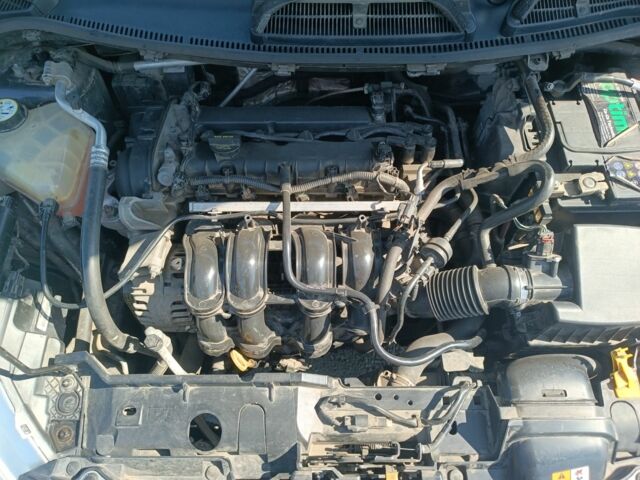 Форд Фиеста 2012 в Полтаве на Automoto.ua Синий Форд Фиеста, объемом двигателя 1.6 л и пробегом 98 тыс. км за 5700 $, фото 3 на Automoto.ua