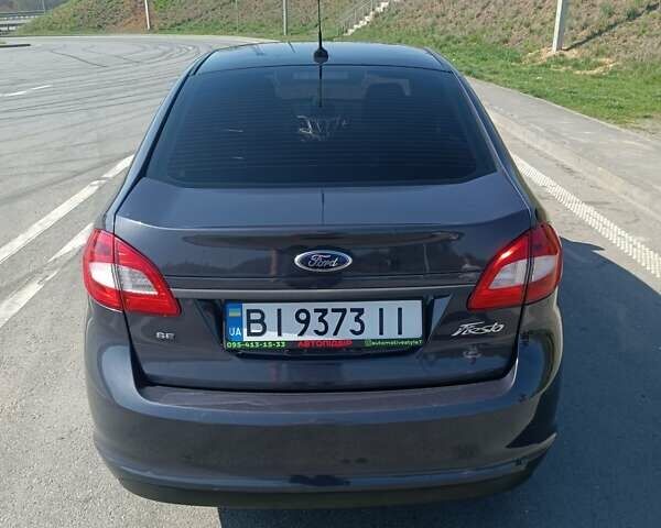 Синий Форд Фиеста, объемом двигателя 1.6 л и пробегом 98 тыс. км за 6100 $, фото 5 на Automoto.ua