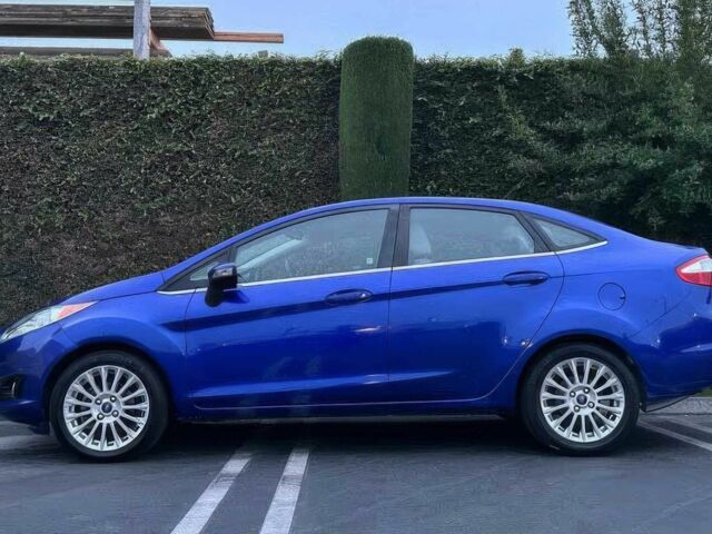 Синий Форд Фиеста, объемом двигателя 1.6 л и пробегом 87 тыс. км за 1600 $, фото 3 на Automoto.ua