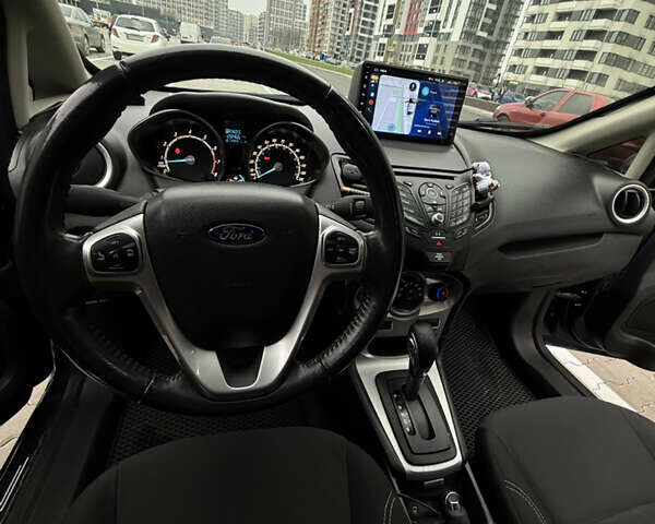 Синий Форд Фиеста, объемом двигателя 1.6 л и пробегом 129 тыс. км за 8300 $, фото 11 на Automoto.ua