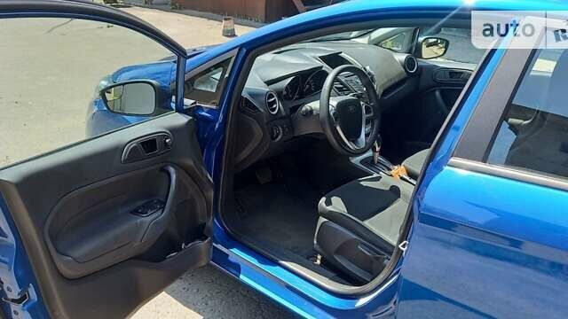 Синий Форд Фиеста, объемом двигателя 1.6 л и пробегом 130 тыс. км за 8400 $, фото 7 на Automoto.ua