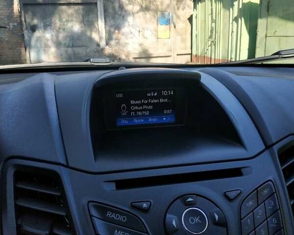 Форд Фиеста 2018 в Белой Церкве на Automoto.ua Синий Форд Фиеста, объемом двигателя 1.6 л и пробегом 37 тыс. км за 9500 $, фото 6 на Automoto.ua