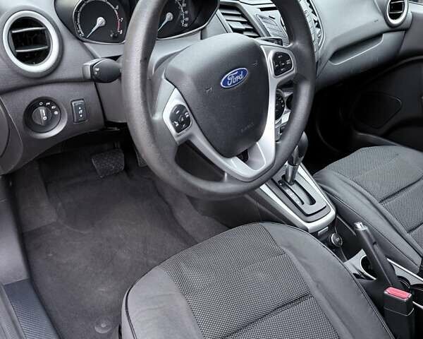 Синій Форд Фієста, об'ємом двигуна 1.6 л та пробігом 97 тис. км за 9000 $, фото 7 на Automoto.ua