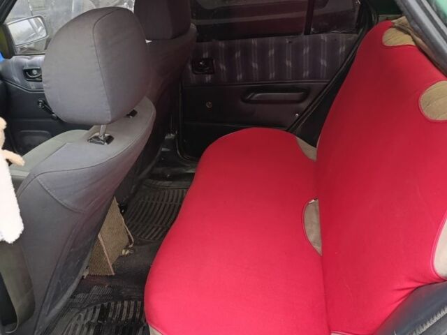 Зеленый Форд Фиеста, объемом двигателя 1.3 л и пробегом 300 тыс. км за 850 $, фото 5 на Automoto.ua