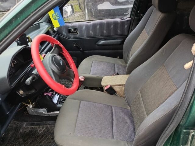 Зеленый Форд Фиеста, объемом двигателя 1.3 л и пробегом 300 тыс. км за 850 $, фото 4 на Automoto.ua