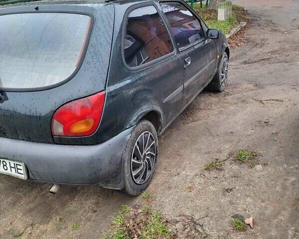 Зелений Форд Фієста, об'ємом двигуна 1.24 л та пробігом 100 тис. км за 600 $, фото 4 на Automoto.ua