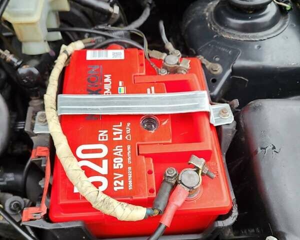 Зелений Форд Фієста, об'ємом двигуна 1.24 л та пробігом 100 тис. км за 600 $, фото 7 на Automoto.ua