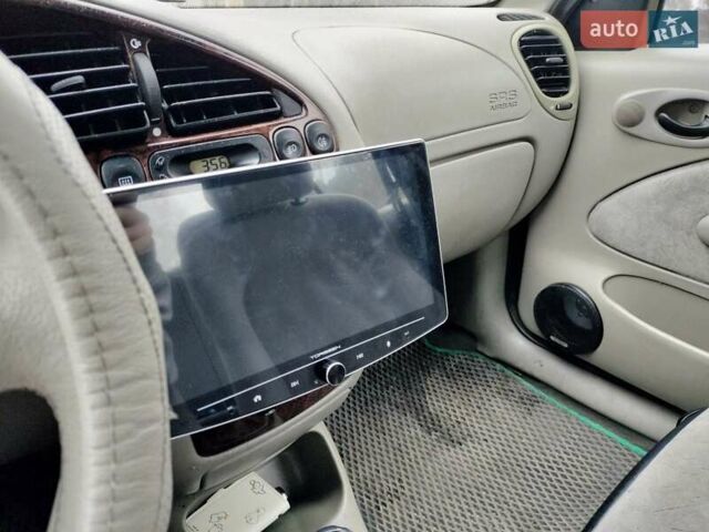 Зелений Форд Фієста, об'ємом двигуна 1.24 л та пробігом 491 тис. км за 2000 $, фото 4 на Automoto.ua