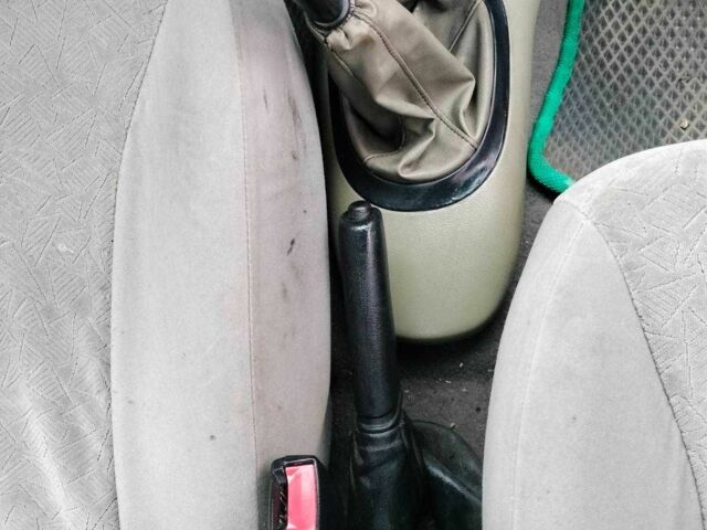 Зелений Форд Фієста, об'ємом двигуна 1.2 л та пробігом 491 тис. км за 2000 $, фото 8 на Automoto.ua