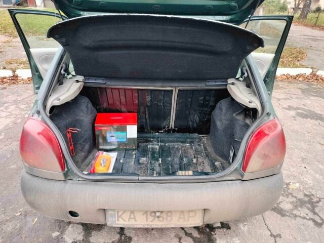 Зелений Форд Фієста, об'ємом двигуна 1.2 л та пробігом 491 тис. км за 2000 $, фото 13 на Automoto.ua