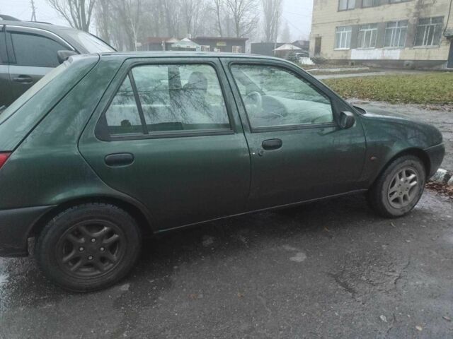 Зелений Форд Фієста, об'ємом двигуна 1.2 л та пробігом 491 тис. км за 2000 $, фото 2 на Automoto.ua