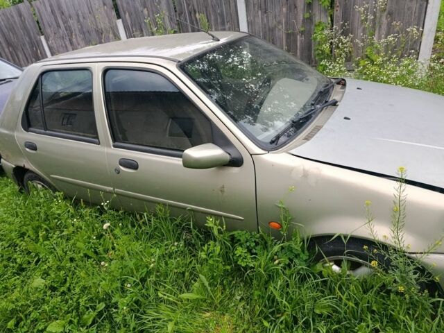 Зеленый Форд Фиеста, объемом двигателя 1.3 л и пробегом 300 тыс. км за 478 $, фото 6 на Automoto.ua