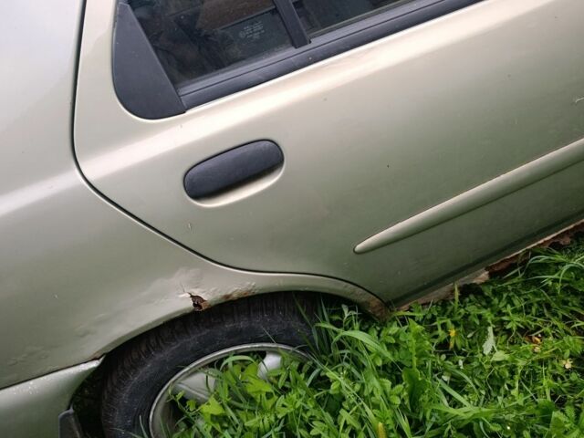 Зеленый Форд Фиеста, объемом двигателя 1.3 л и пробегом 300 тыс. км за 478 $, фото 2 на Automoto.ua