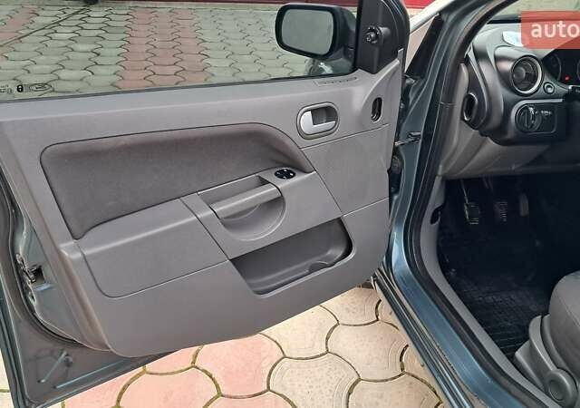 Зелений Форд Фієста, об'ємом двигуна 1.39 л та пробігом 234 тис. км за 3500 $, фото 25 на Automoto.ua