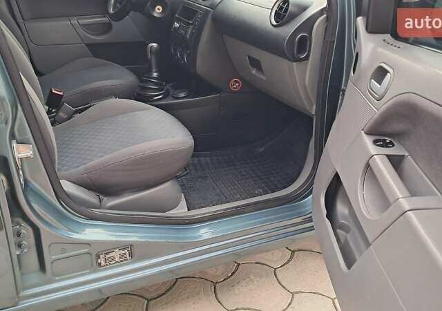 Зелений Форд Фієста, об'ємом двигуна 1.39 л та пробігом 234 тис. км за 3500 $, фото 17 на Automoto.ua