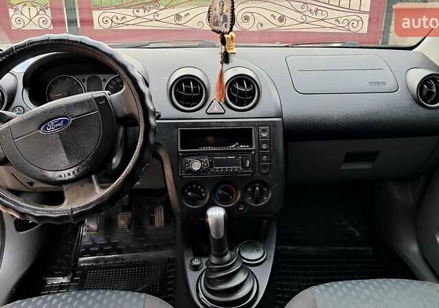 Зелений Форд Фієста, об'ємом двигуна 1.39 л та пробігом 234 тис. км за 3500 $, фото 26 на Automoto.ua