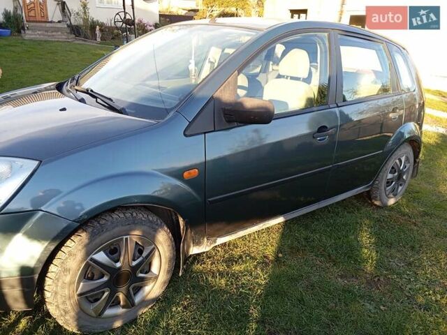 Зеленый Форд Фиеста, объемом двигателя 1.39 л и пробегом 221 тыс. км за 3300 $, фото 3 на Automoto.ua