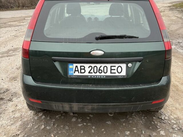 Зелений Форд Фієста, об'ємом двигуна 1.3 л та пробігом 208 тис. км за 2600 $, фото 8 на Automoto.ua