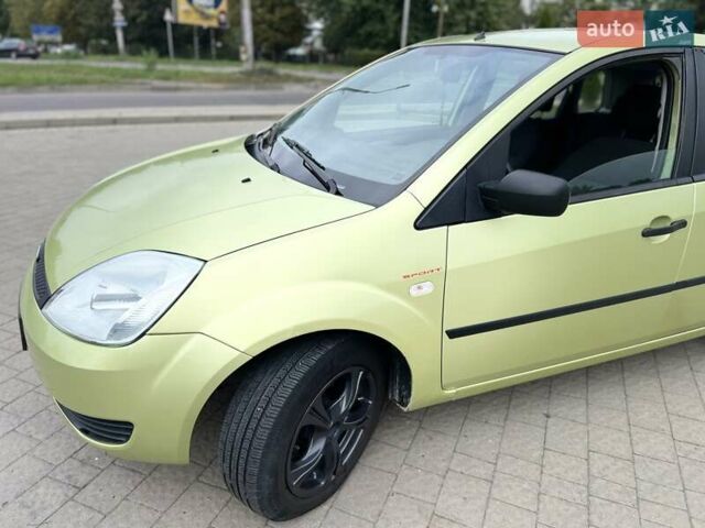 Зелений Форд Фієста, об'ємом двигуна 1.39 л та пробігом 177 тис. км за 3150 $, фото 9 на Automoto.ua
