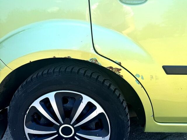 Зеленый Форд Фиеста, объемом двигателя 1.3 л и пробегом 190 тыс. км за 3900 $, фото 10 на Automoto.ua