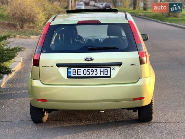 Зеленый Форд Фиеста, объемом двигателя 1.4 л и пробегом 211 тыс. км за 4850 $, фото 8 на Automoto.ua