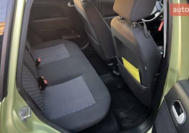 Зеленый Форд Фиеста, объемом двигателя 1.4 л и пробегом 211 тыс. км за 4850 $, фото 24 на Automoto.ua