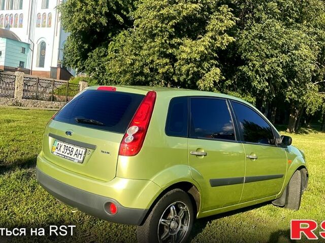 Зеленый Форд Фиеста, объемом двигателя 1.4 л и пробегом 122 тыс. км за 4350 $, фото 5 на Automoto.ua