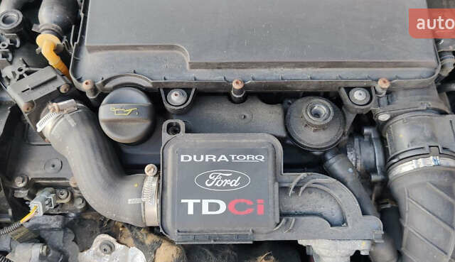 Зеленый Форд Фиеста, объемом двигателя 1.4 л и пробегом 212 тыс. км за 4000 $, фото 12 на Automoto.ua