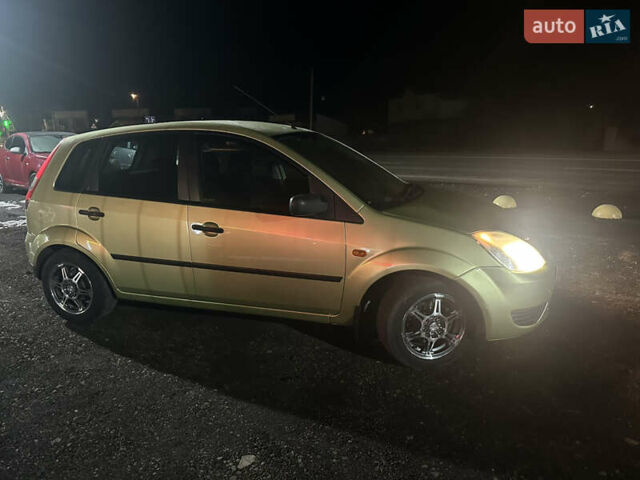 Зеленый Форд Фиеста, объемом двигателя 1.3 л и пробегом 170 тыс. км за 3250 $, фото 30 на Automoto.ua