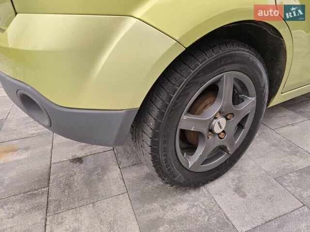 Зеленый Форд Фиеста, объемом двигателя 1.4 л и пробегом 213 тыс. км за 3800 $, фото 47 на Automoto.ua