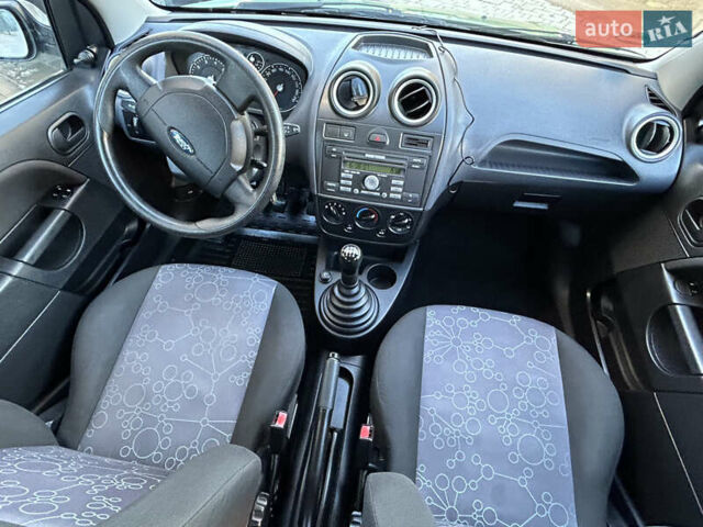 Зелений Форд Фієста, об'ємом двигуна 1.3 л та пробігом 174 тис. км за 3850 $, фото 57 на Automoto.ua