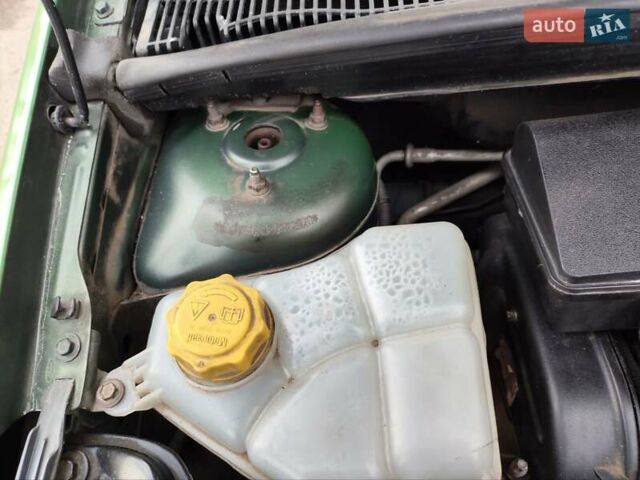 Зелений Форд Фієста, об'ємом двигуна 1.4 л та пробігом 165 тис. км за 4200 $, фото 22 на Automoto.ua