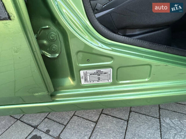 Зелений Форд Фієста, об'ємом двигуна 1.3 л та пробігом 174 тис. км за 3850 $, фото 58 на Automoto.ua