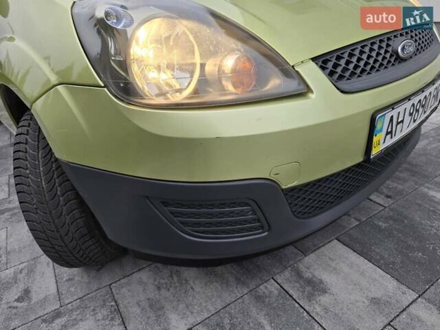 Зеленый Форд Фиеста, объемом двигателя 1.4 л и пробегом 213 тыс. км за 3800 $, фото 51 на Automoto.ua