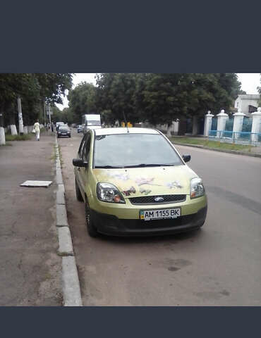 Форд Фієста 2006 у Рівному на Automoto.ua Зелений Форд Фієста, об'ємом двигуна 1.39 л та пробігом 140 тис. км за 4500 $, фото 1 на Automoto.ua