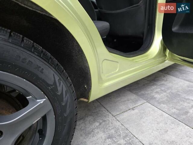 Зеленый Форд Фиеста, объемом двигателя 1.4 л и пробегом 213 тыс. км за 3800 $, фото 44 на Automoto.ua