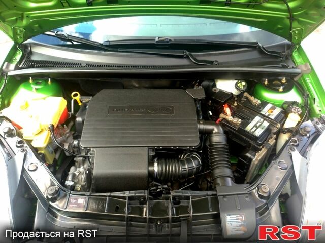 Зелений Форд Фієста, об'ємом двигуна 1.3 л та пробігом 93 тис. км за 5200 $, фото 12 на Automoto.ua