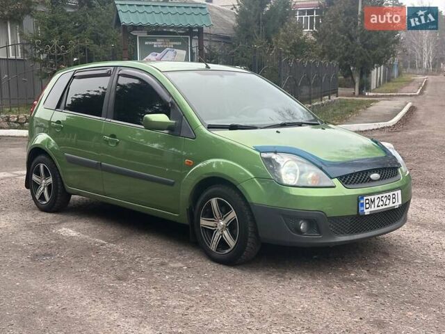 Зеленый Форд Фиеста, объемом двигателя 1.4 л и пробегом 125 тыс. км за 4999 $, фото 60 на Automoto.ua
