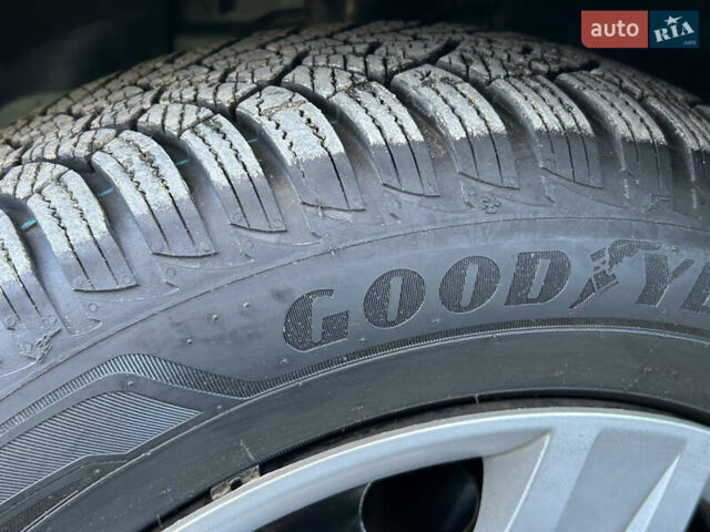 Зелений Форд Фієста, об'ємом двигуна 1.3 л та пробігом 174 тис. км за 3850 $, фото 68 на Automoto.ua