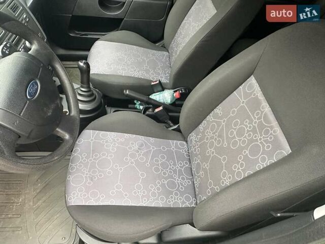 Зеленый Форд Фиеста, объемом двигателя 1.4 л и пробегом 125 тыс. км за 4999 $, фото 38 на Automoto.ua