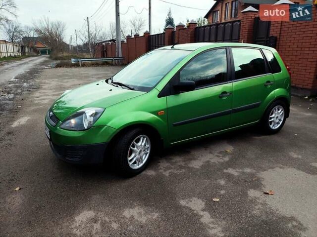 Зелений Форд Фієста, об'ємом двигуна 1.4 л та пробігом 165 тис. км за 4200 $, фото 2 на Automoto.ua