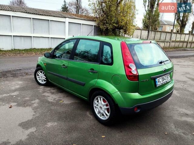 Зелений Форд Фієста, об'ємом двигуна 1.4 л та пробігом 165 тис. км за 4200 $, фото 11 на Automoto.ua