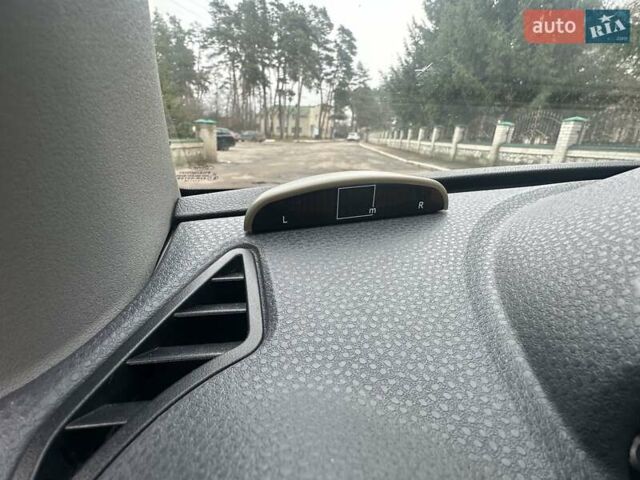 Зеленый Форд Фиеста, объемом двигателя 1.4 л и пробегом 125 тыс. км за 4999 $, фото 30 на Automoto.ua