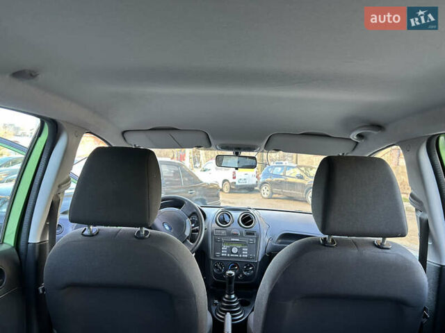 Зелений Форд Фієста, об'ємом двигуна 1.3 л та пробігом 174 тис. км за 3850 $, фото 45 на Automoto.ua