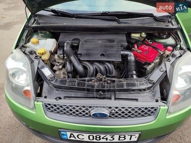 Зелений Форд Фієста, об'ємом двигуна 1.4 л та пробігом 165 тис. км за 4200 $, фото 24 на Automoto.ua