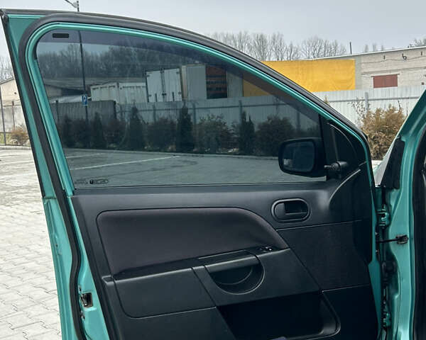 Зеленый Форд Фиеста, объемом двигателя 1.3 л и пробегом 235 тыс. км за 3700 $, фото 15 на Automoto.ua