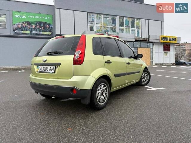 Зеленый Форд Фиеста, объемом двигателя 1.3 л и пробегом 143 тыс. км за 4500 $, фото 3 на Automoto.ua